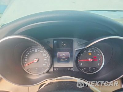 Zdjęcie 9 z 12 samochodu: 2016 MERCEDES-BENZ C 300 4MATIC VIN:55SWF4KB1GU134248 - miniatura