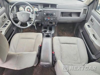Zdjęcie 8 z 13 samochodu: 2009 DODGE DAKOTA SXT VIN:1D7HW38KX9S736993 - miniatura