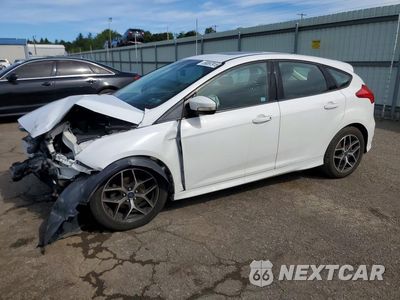 2015 FORD FOCUS SE 1FADP3K22FL304084 - główne zdjęcie licytacji z USA - miniatura