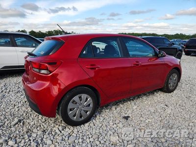 Trzecie zdjęcie samochodu z tyłu: 2020 KIA RIO 5-DOOR S VIN:3KPA25AD2LE348133 - miniatura
