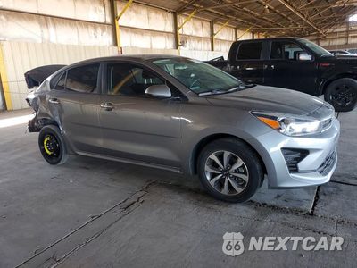 Czwarte zdjęcie samochodu z boku: 2021 KIA RIO S VIN:3KPA24AD8ME380838 - miniatura