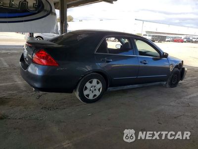 Trzecie zdjęcie samochodu z tyłu: 2006 HONDA ACCORD LX VIN:1HGCM56476A036944 - miniatura