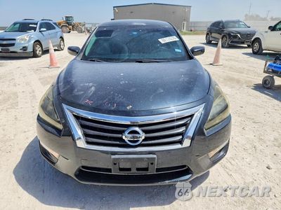 Piąte zdjęcie samochodu w środku: 2015 NISSAN ALTIMA 2.5 S VIN:1N4AL3AP3FC154059 - miniatura