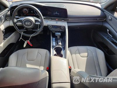 Zdjęcie 8 z 12 samochodu: 2025 HYUNDAI ELANTRA LIMITED VIN:KMHLP4DG1SU928432 - miniatura