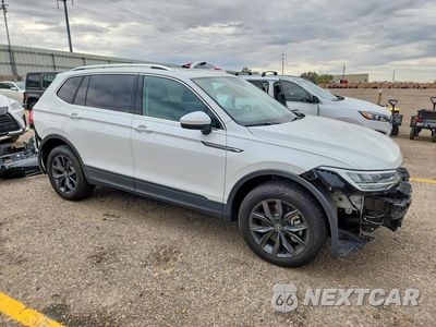 Czwarte zdjęcie samochodu z boku: 2023 VOLKSWAGEN TIGUAN SE VIN:3VVNB7AX5PM108272 - miniatura
