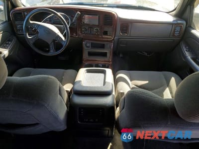 Zdjęcie 8 z 12 samochodu: 2005 CHEVROLET SILVERADO K2500 HEAVY DUTY VIN:1GCHK23U85F881767 - miniatura
