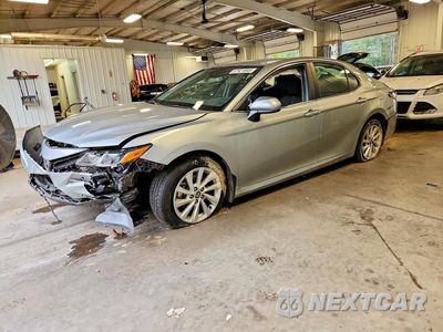 2024 TOYOTA CAMRY LE 4T1C11AK2RU263446 - główne zdjęcie licytacji z USA - miniatura