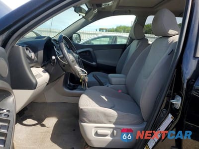 Zdjęcie 7 z 13 samochodu: 2007 TOYOTA RAV4 LIMITED VIN:JTMBD31V376029704 - miniatura