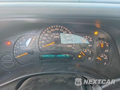 Zdjęcie 9 z 13 samochodu: 2005 GMC YUKON XL C1500 VIN:1GKEC16Z35R109830 - miniatura