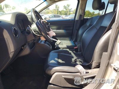 Zdjęcie 7 z 13 samochodu: 2016 JEEP COMPASS LATITUDE VIN:1C4NJCEA3GD773683 - miniatura
