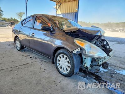 Czwarte zdjęcie samochodu z boku: 2015 NISSAN VERSA 1.6 SV VIN:3N1CN7AP6FL808872 - miniatura