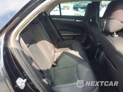 Zdjęcie 10 z 12 samochodu: 2021 CHRYSLER 300 TOURING VIN:2C3CCAAG0MH595914 - miniatura