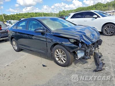 Czwarte zdjęcie samochodu z boku: 2019 HYUNDAI SONATA SE VIN:5NPE24AF2KH750208 - miniatura