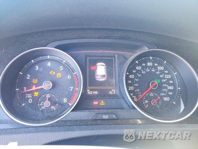 Zdjęcie 9 z 12 samochodu: 2015 VOLKSWAGEN GTI VIN:3VW4T7AUXFM009200 - miniatura