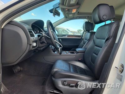 Zdjęcie 7 z 13 samochodu: 2011 VOLKSWAGEN TOUAREG V6 VIN:WVGFF9BP6BD002558 - miniatura