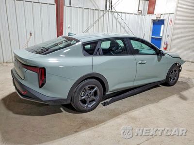 Trzecie zdjęcie samochodu z tyłu: 2026 KIA K4 LXS VIN:3KPFT4DE5TE347298 - miniatura