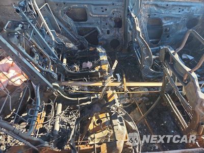 Zdjęcie 10 z 11 samochodu: 2017 NISSAN ROGUE S VIN:JN8AT2MV7HW027304 - miniatura