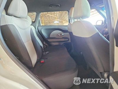Zdjęcie 10 z 13 samochodu: 2018 KIA SOUL BASE VIN:KNDJN2A25J7623236 - miniatura