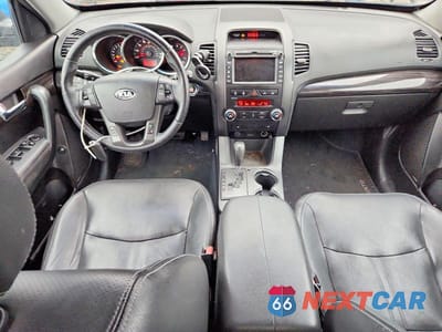 Zdjęcie 8 z 13 samochodu: 2011 KIA SORENTO EX VIN:5XYKUDA26BG134660 - miniatura