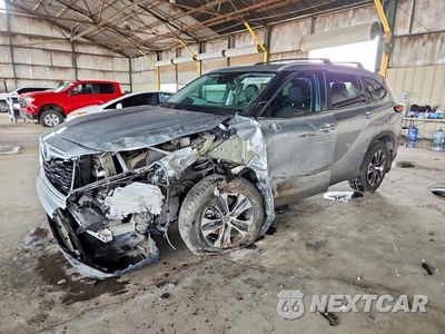 2024 TOYOTA HIGHLANDER HYBRID XLE 5TDKARAHXRS024475 - główne zdjęcie licytacji z USA - miniatura