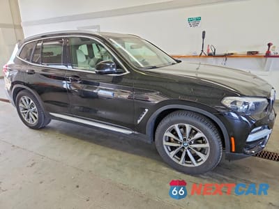 Czwarte zdjęcie samochodu z boku: 2019 BMW X3 XDRIVE30I VIN:5UXTR9C59KLP91000 - miniatura