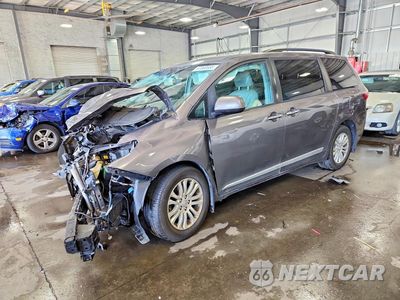 2015 TOYOTA SIENNA XLE 8-PASSENGER 5TDYK3DC2FS544489 - główne zdjęcie licytacji z USA - miniatura