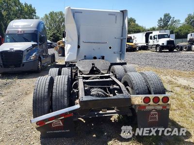 Zdjęcie 6 z 13 samochodu: 1998 PETERBILT 379 SEMI TRUCK VIN:1XP5DR9X5WD453318 - miniatura