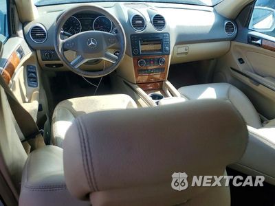 Zdjęcie 8 z 12 samochodu: 2009 MERCEDES-BENZ ML 350 VIN:4JGBB86E49A499604 - miniatura