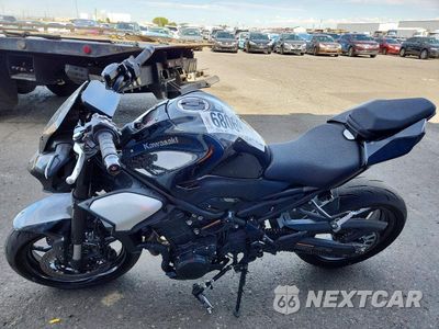 Trzecie zdjęcie samochodu z tyłu: 2025 KAWASAKI ZR900 S VIN:ML5ZRDS16SDA01558 - miniatura