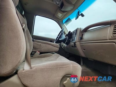 Zdjęcie 10 z 12 samochodu: 2002 GMC NEW SIERRA C1500 VIN:1GTEC14V02Z228524 - miniatura