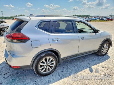 Trzecie zdjęcie samochodu z tyłu: 2018 NISSAN ROGUE SV VIN:JN8AT2MT6JW453411 - miniatura