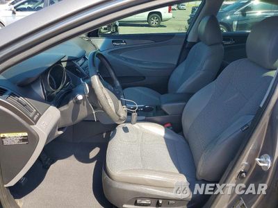 Zdjęcie 7 z 12 samochodu: 2013 HYUNDAI SONATA SE VIN:5NPEC4AC7DH741137 - miniatura