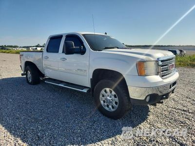 Czwarte zdjęcie samochodu z boku: 2013 GMC SIERRA K3500 SLE VIN:1GT423C86DF111363 - miniatura