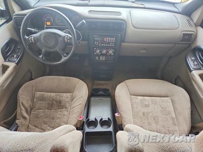 Zdjęcie 8 z 13 samochodu: 2002 PONTIAC MONTANA VIN:1GMDX03E12D230710 - miniatura