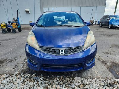 Piąte zdjęcie samochodu w środku: 2012 HONDA FIT SPORT VIN:JHMGE8H5XCC010244 - miniatura