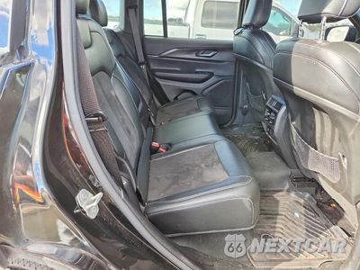 Zdjęcie 10 z 12 samochodu: 2023 JEEP GRAND CHEROKEE LAREDO VIN:1C4RJHAG5P8889825 - miniatura