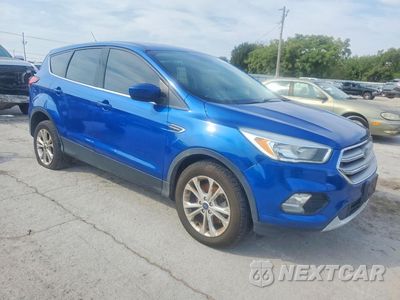 Czwarte zdjęcie samochodu z boku: 2019 FORD ESCAPE SE VIN:1FMCU9GD8KUA90956 - miniatura