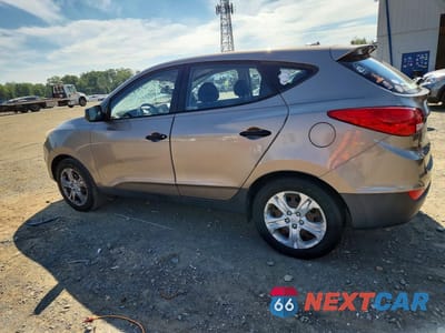 Drugie zdjęcie samochodu z przodu: 2010 HYUNDAI TUCSON GLS VIN:KM8JT3AC8AU083205 - miniatura