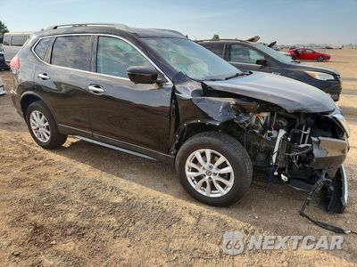 Czwarte zdjęcie samochodu z boku: 2018 NISSAN ROGUE SV VIN:5N1AT2MVXJC787130 - miniatura