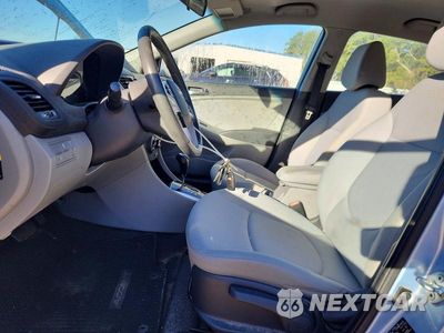 Zdjęcie 7 z 12 samochodu: 2013 HYUNDAI ACCENT SE VIN:KMHCU5AE5DU104955 - miniatura