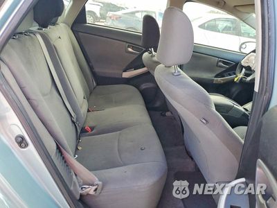 Zdjęcie 10 z 13 samochodu: 2013 TOYOTA PRIUS THREE VIN:JTDKN3DU3D5575680 - miniatura