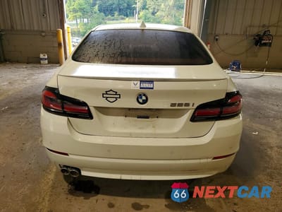 Zdjęcie 6 z 13 samochodu: 2011 BMW 5ER I VIN:WBAFR1C59BC260425 - miniatura