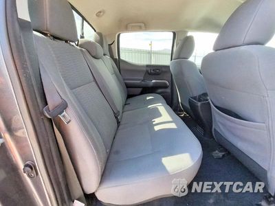 Zdjęcie 10 z 12 samochodu: 2017 TOYOTA TACOMA SR5 V6 VIN:5TFCZ5AN1HX106695 - miniatura