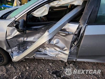 Zdjęcie 7 z 12 samochodu: 2016 HONDA CIVIC LX VIN:19XFC2F59GE200330 - miniatura