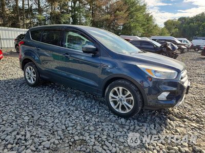 Czwarte zdjęcie samochodu z boku: 2019 FORD ESCAPE SE VIN:1FMCU9GD4KUB91170 - miniatura