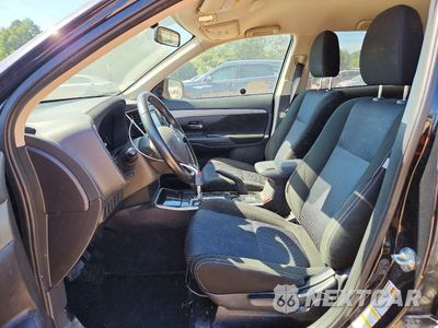 Zdjęcie 7 z 13 samochodu: 2017 MITSUBISHI OUTLANDER ES VIN:JA4AD2A38HZ014968 - miniatura