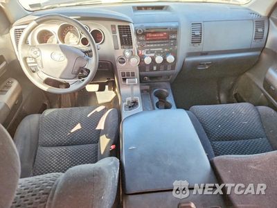 Zdjęcie 8 z 12 samochodu: 2010 TOYOTA TUNDRA DOUBLE CAB SR5 VIN:5TFUY5F13AX133271 - miniatura