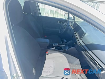 Piąte zdjęcie samochodu w środku: 2026 KIA SPORTAGE LX VIN:5XYK23DF4TG404310 - miniatura
