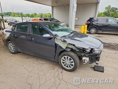 Czwarte zdjęcie samochodu z boku: 2022 KIA FORTE FE VIN:3KPF24AD1NE498981 - miniatura