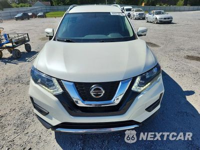 Piąte zdjęcie samochodu w środku: 2018 NISSAN ROGUE S VIN:5N1AT2MT9JC708304 - miniatura
